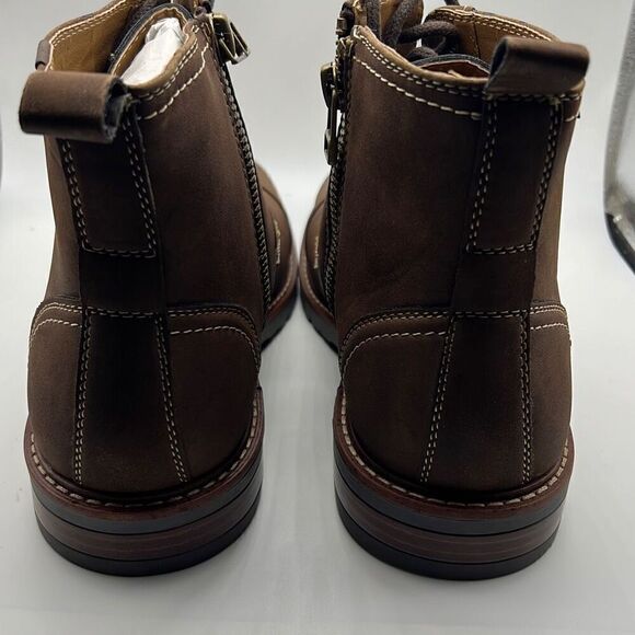 Dockers Mens Rawls Rugged Lace-up Synthetic Leather Lugged Sole Cap Toe Boot M11
